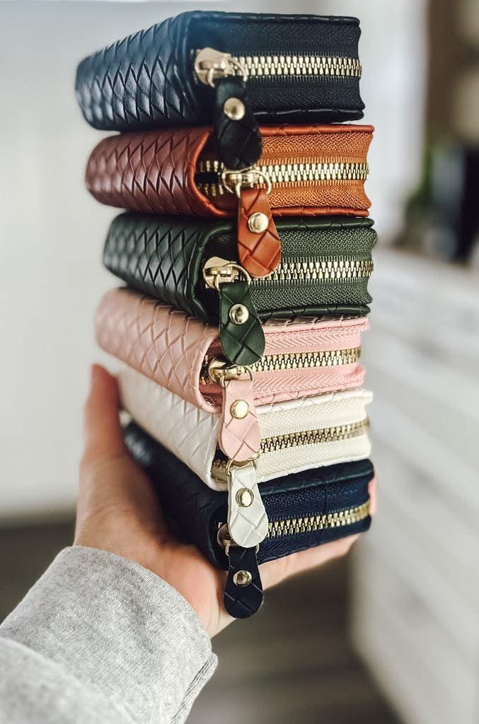 Weaved Card Holder