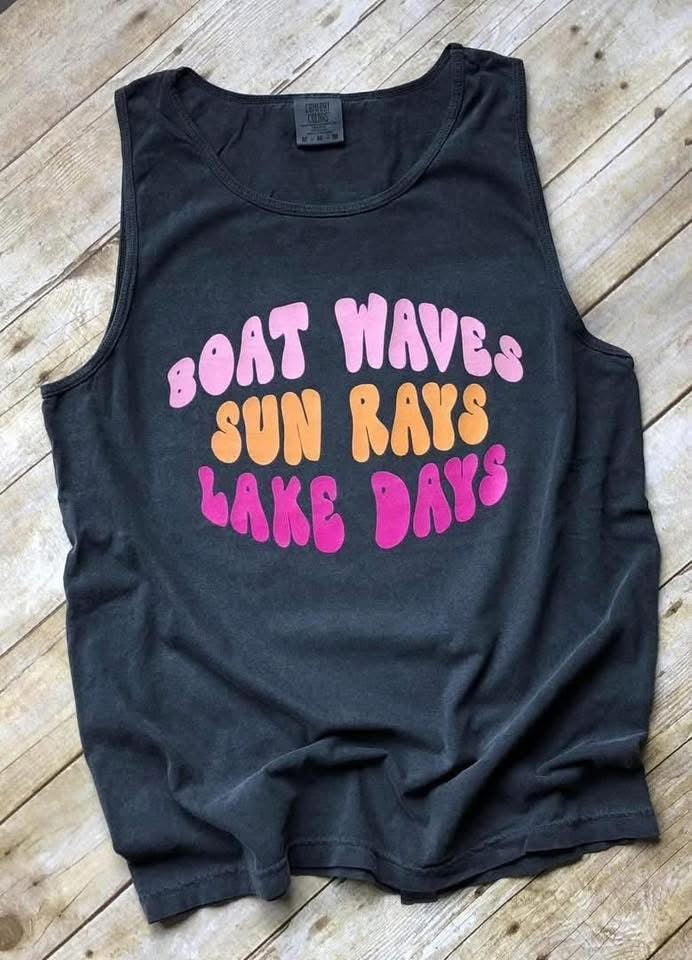 Boat Waves + Sun Rays + Lake Days | Comfort Colors Tank