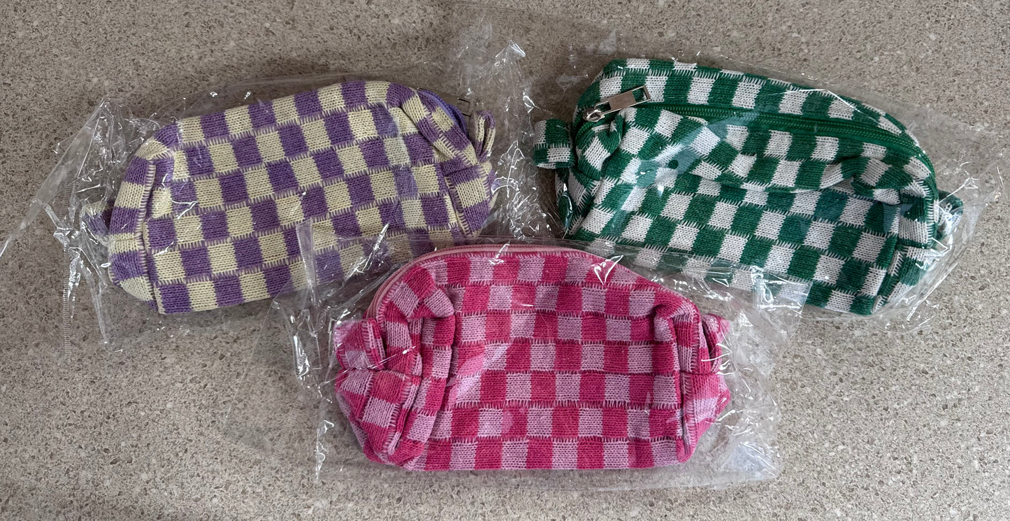 Knitted Checker Cosmetic Case